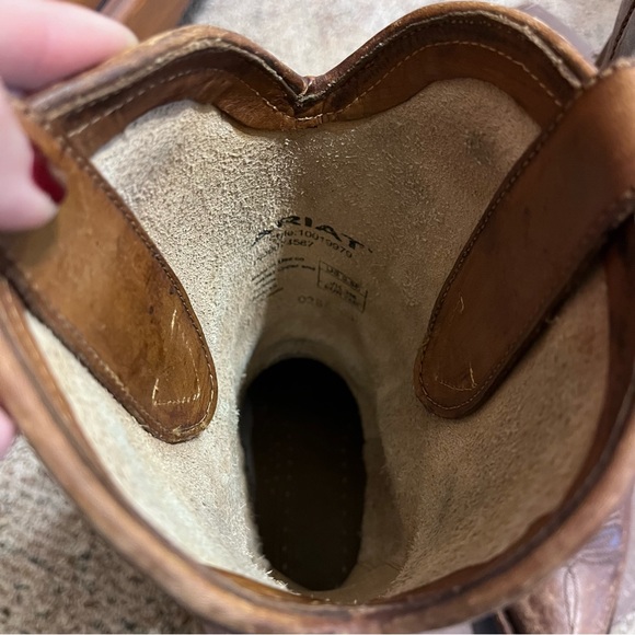 Ariat women’s Josefina distressed western boots. - Picture 4 of 6